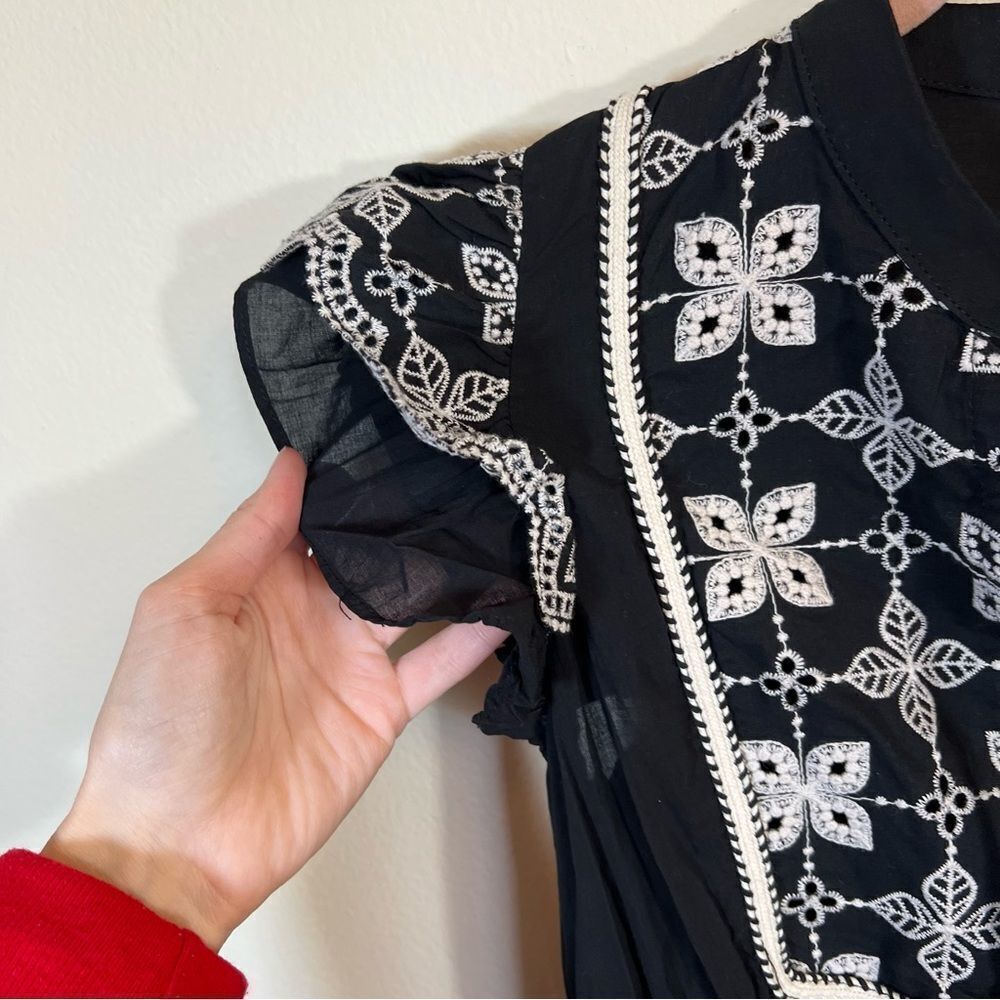 En Saison Women’s Ottis Floral Embroidered Mini Dress Black White Small NWT - Picture 4 of 14